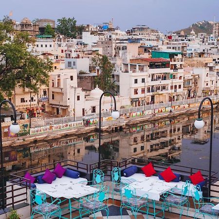 Hide-In Udaipur - A Lake View Boutique Hotel Экстерьер фото